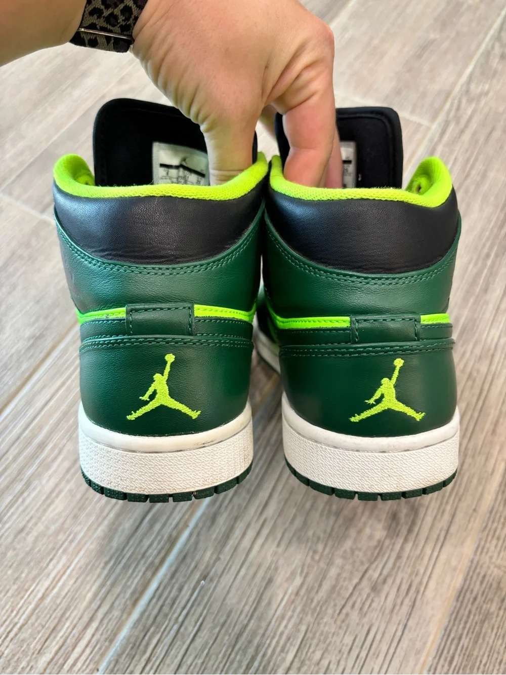 Jordan 1 Mid George Green Black Mens Athletic Hulk Sneaker Size 8